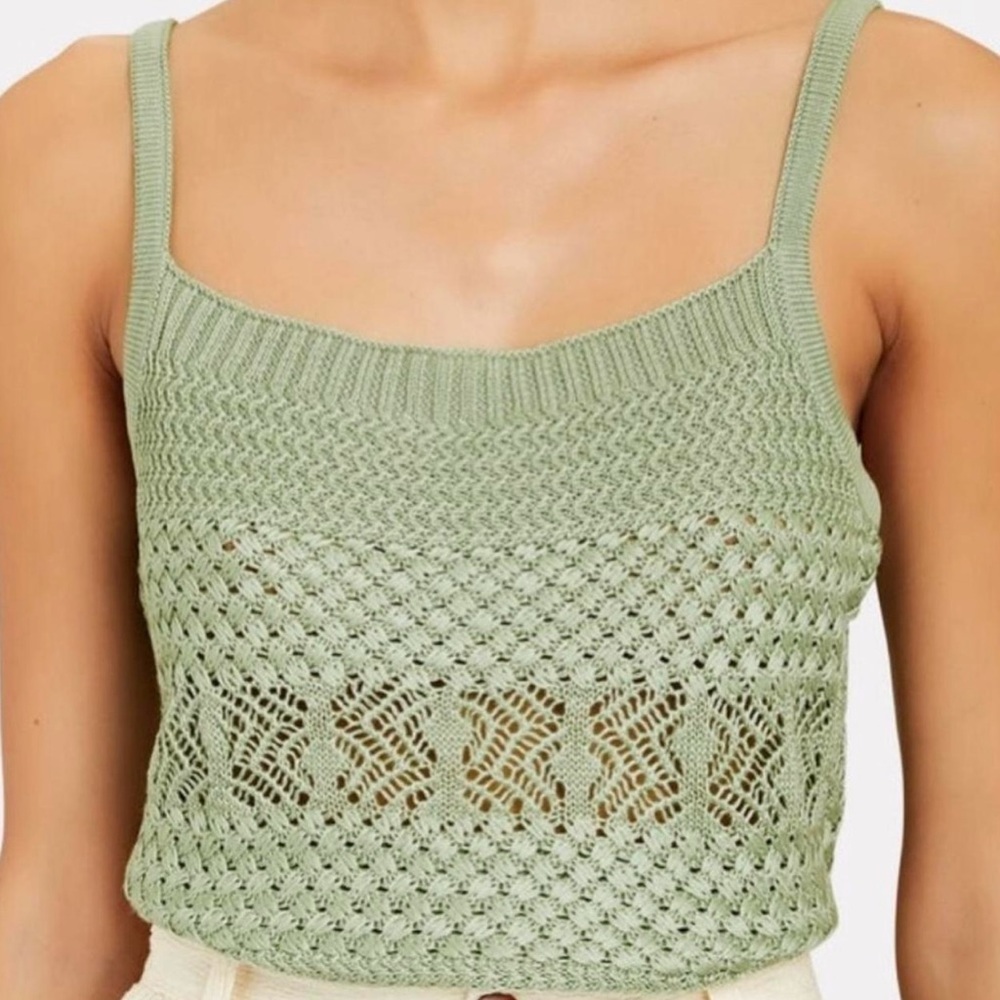 INTERMIX Green Sleeveless Fitted Crop Tank Top